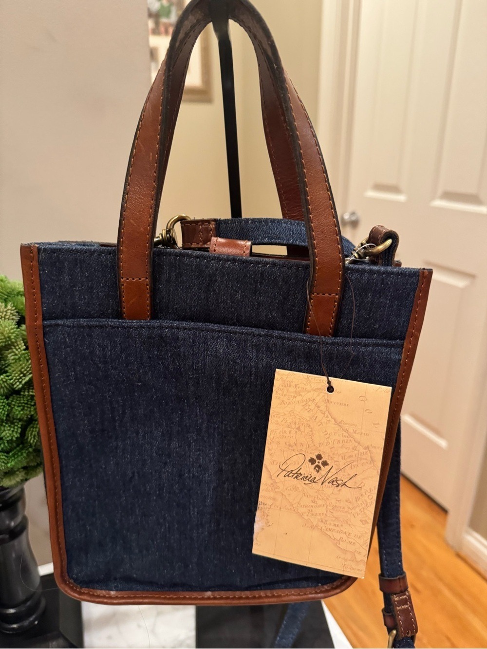 Patricia Nash Billie Mini Tote NWT Leather & Denim Patchwork Crossbody Bag - Picture 3 of 12